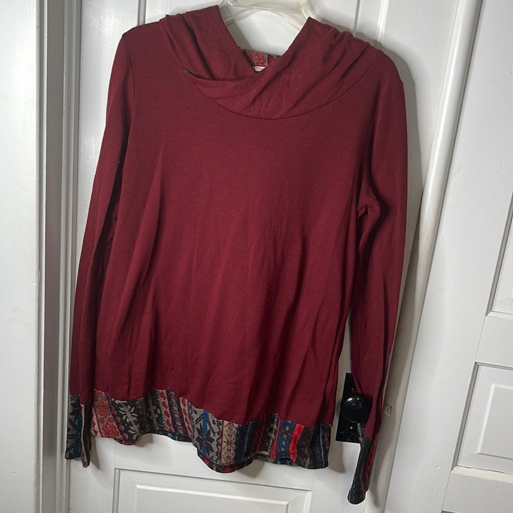 Maroon women’s hoodie